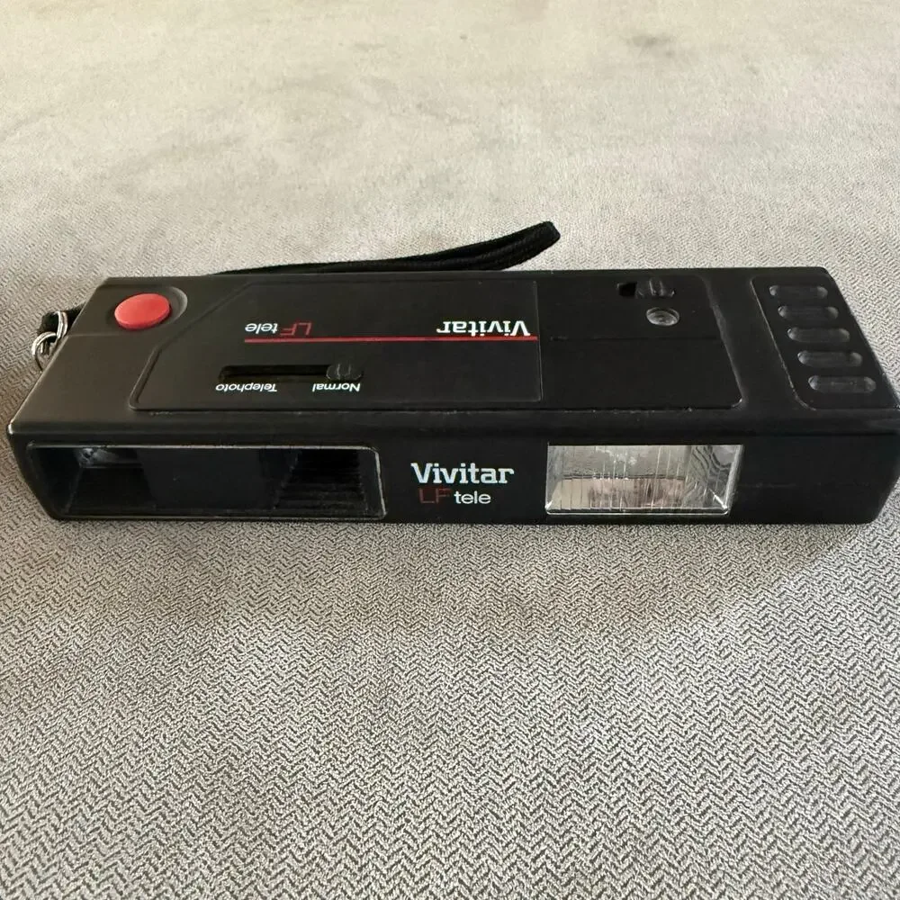 Vintage Vivitar LF Tele 110 Film Camera Built-In Flash Tested Powers On w/ Case